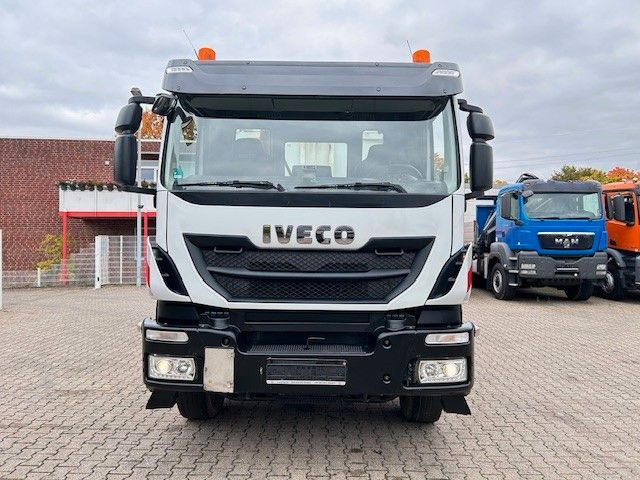 Iveco 410 TRAKKER Wechselsystem Kipper + Asphaltmulde - Camião multibenne: foto 5 Iveco 410 TRAKKER Wechselsystem Kipper + Asphaltmulde - Camião multibenne: foto 5