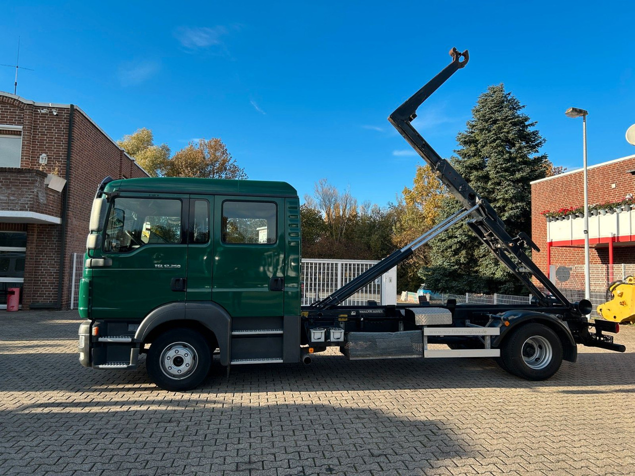MAN 12.250 Doppelkabine Abroller - Camião polibenne: foto 5 MAN 12.250 Doppelkabine Abroller - Camião polibenne: foto 5