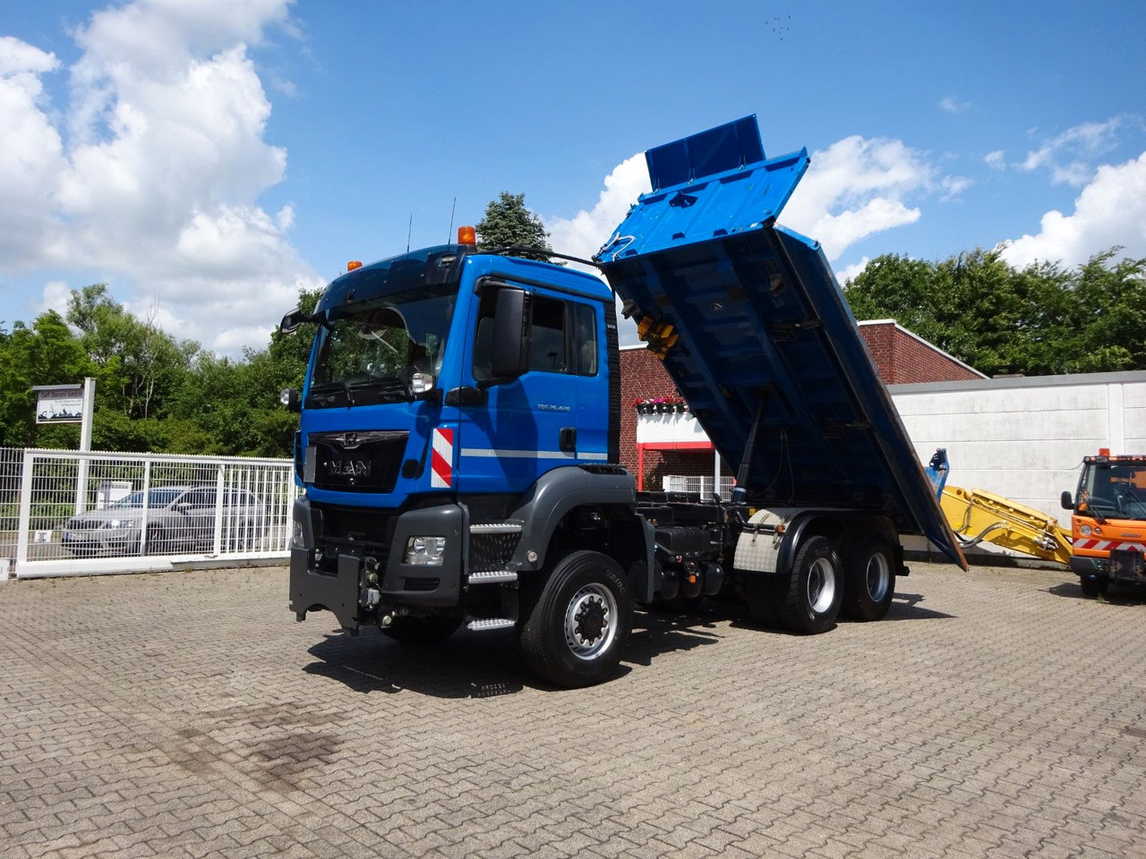 MAN 26.420 TGS MEILER 3Skipper + Bordmatik 6x6 - Camião basculante, Camião grua: foto 1 MAN 26.420 TGS MEILER 3Skipper + Bordmatik 6x6 - Camião basculante, Camião grua: foto 1