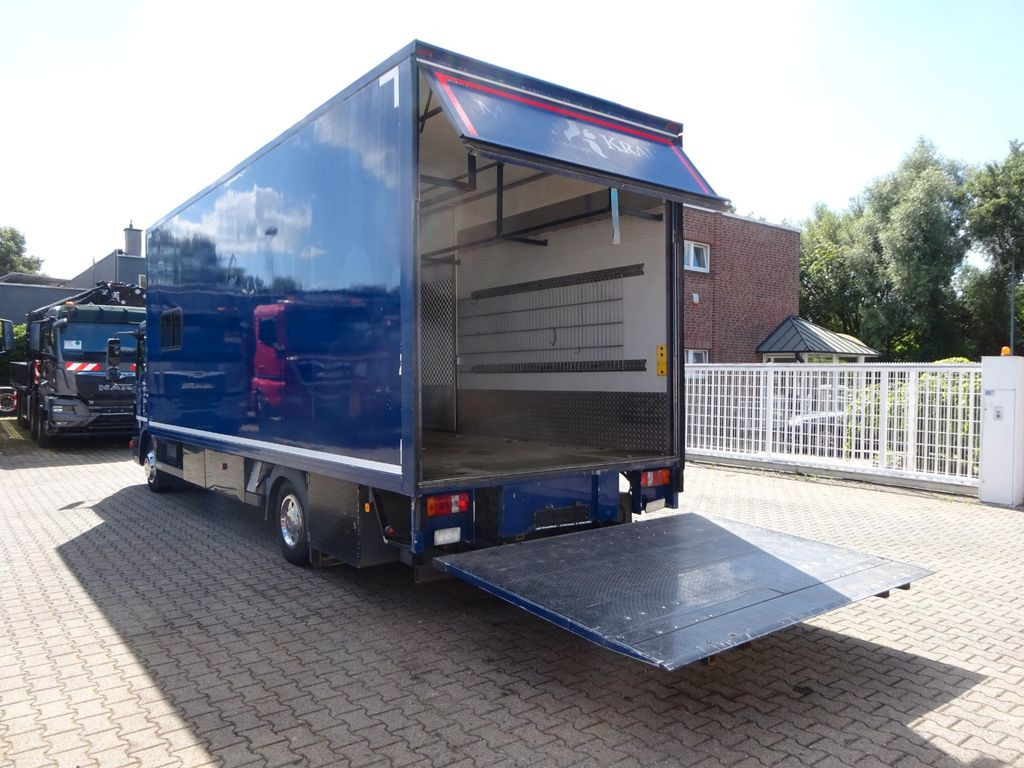 MAN 8.220 Koffer mit LBW als Wohnmobil ausgebaut 4x2 MAN 8.220 Koffer mit LBW als Wohnmobil ausgebaut 4x2 - Camião furgão: foto 5 MAN 8.220 Koffer mit LBW als Wohnmobil ausgebaut 4x2 MAN 8.220 Koffer mit LBW als Wohnmobil ausgebaut 4x2 - Camião furgão: foto 5