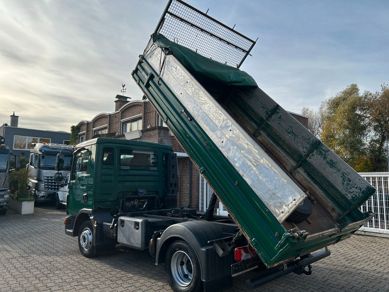 MAN 8.220 TGL MEILLER 3Skipper mit hohen Wänden - Camião basculante: foto 5 MAN 8.220 TGL MEILLER 3Skipper mit hohen Wänden - Camião basculante: foto 5