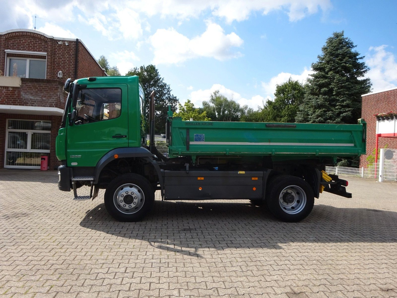 Mercedes-Benz 1530 Atego MEILLER 3Skipper 4x4 - Camião basculante: foto 3 Mercedes-Benz 1530 Atego MEILLER 3Skipper 4x4 - Camião basculante: foto 3