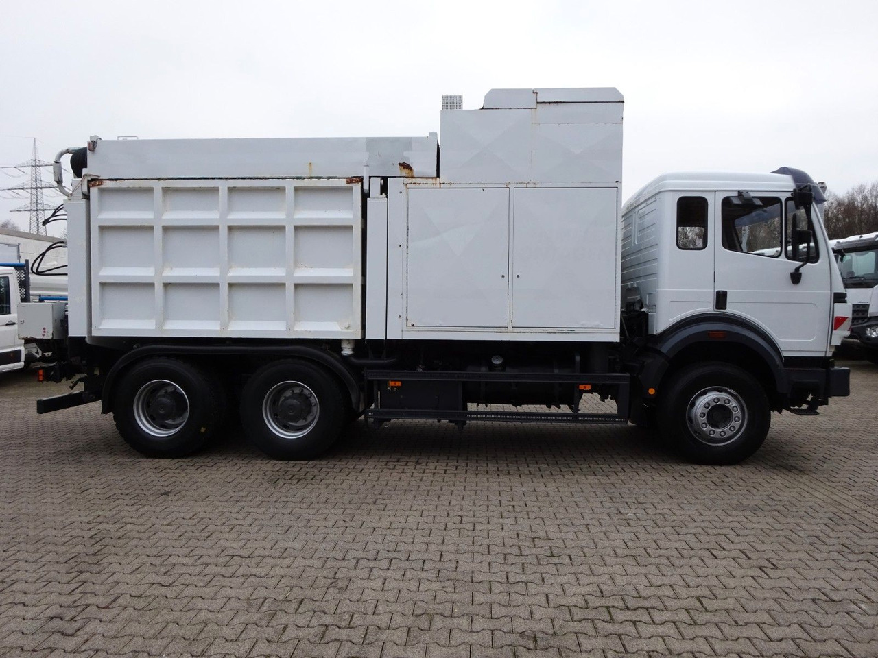 Mercedes-Benz 2527 Saugbagger. RSP Mercedes-Benz 2527 Saugbagger. RSP - Caminhão limpa fossa: foto 2 Mercedes-Benz 2527 Saugbagger. RSP Mercedes-Benz 2527 Saugbagger. RSP - Caminhão limpa fossa: foto 2