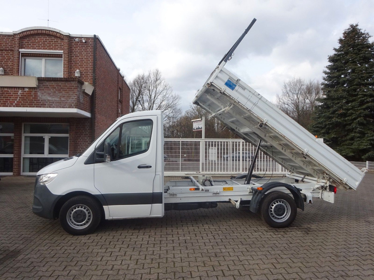 Mercedes-Benz 314 CDI Sprinter MEILLER 3Skipper 4x2 - Carrinha basculante: foto 1 Mercedes-Benz 314 CDI Sprinter MEILLER 3Skipper 4x2 - Carrinha basculante: foto 1