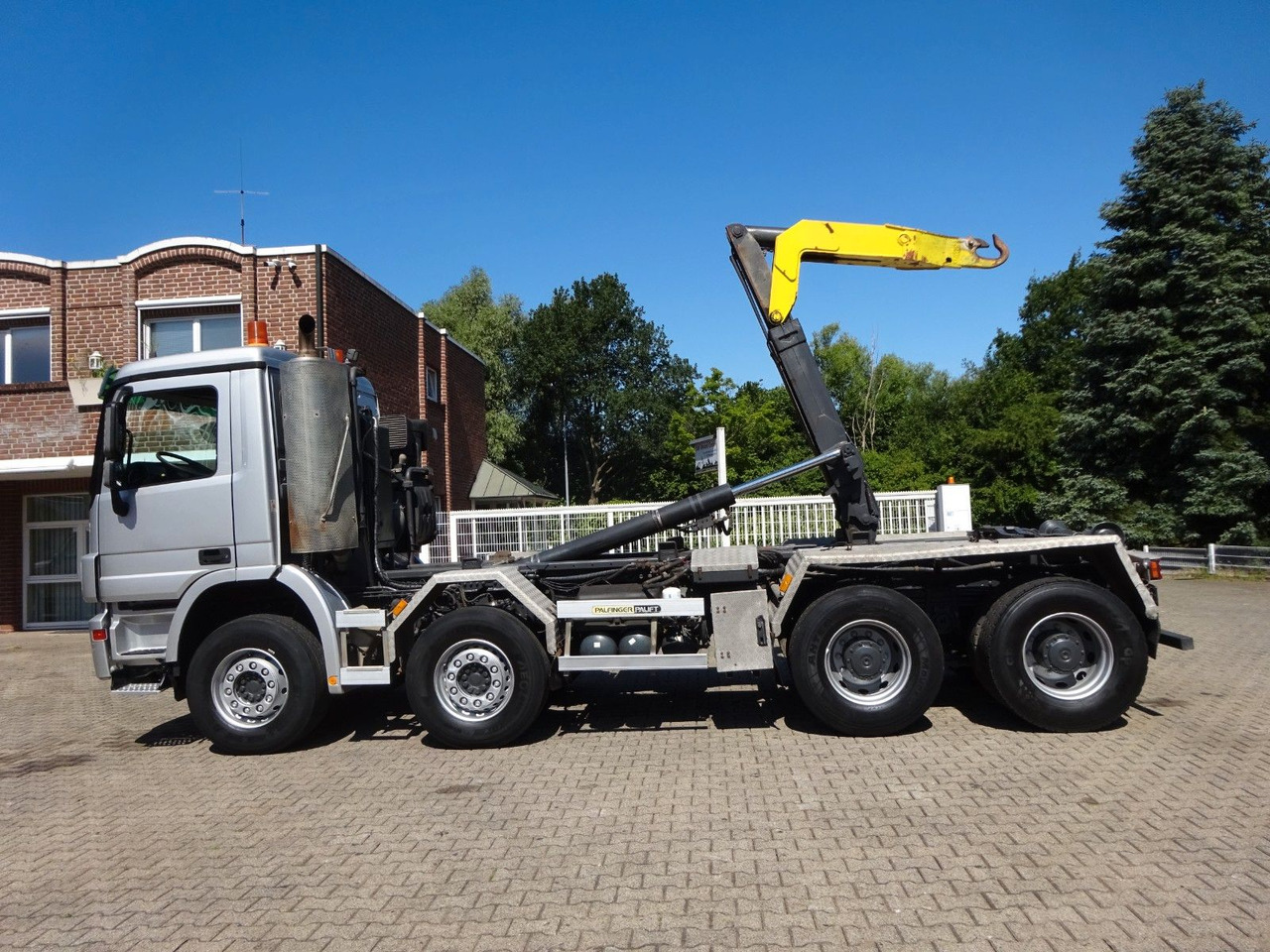 Mercedes-Benz 3244  Actros PALFINGER Abroller 8x4 - Camião polibenne: foto 5 Mercedes-Benz 3244  Actros PALFINGER Abroller 8x4 - Camião polibenne: foto 5