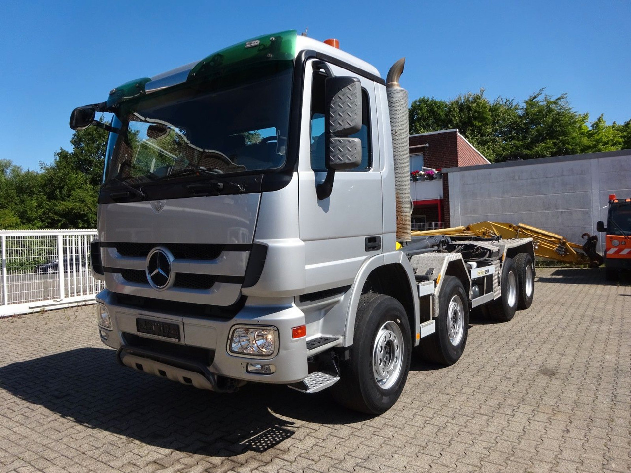 Mercedes-Benz 3244  Actros PALFINGER Abroller 8x4 - Camião polibenne: foto 1 Mercedes-Benz 3244  Actros PALFINGER Abroller 8x4 - Camião polibenne: foto 1