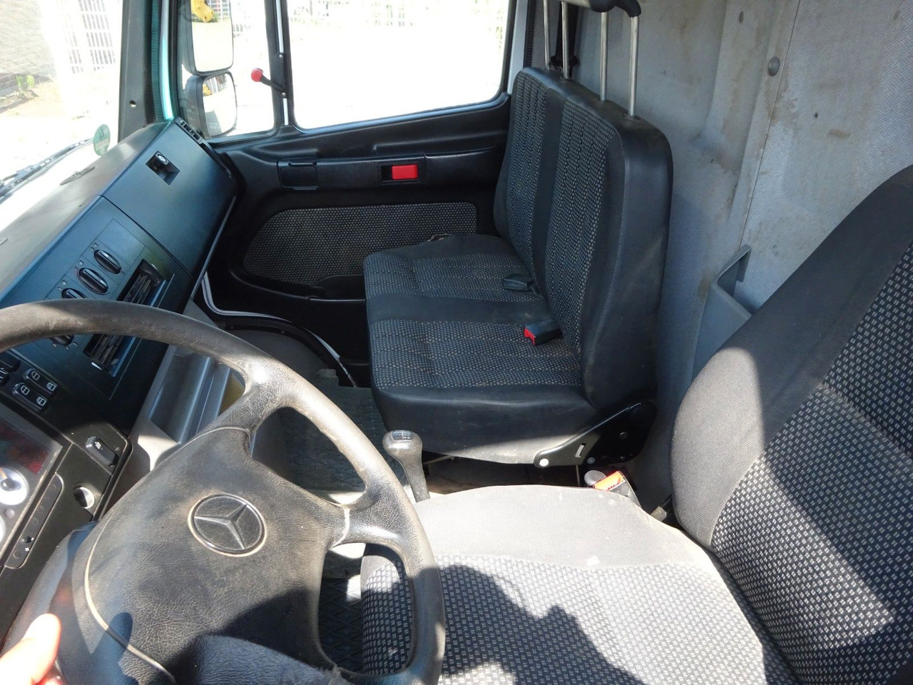 Furgão Mercedes-Benz 616D Vario Kastenwagen 4x2: foto 15