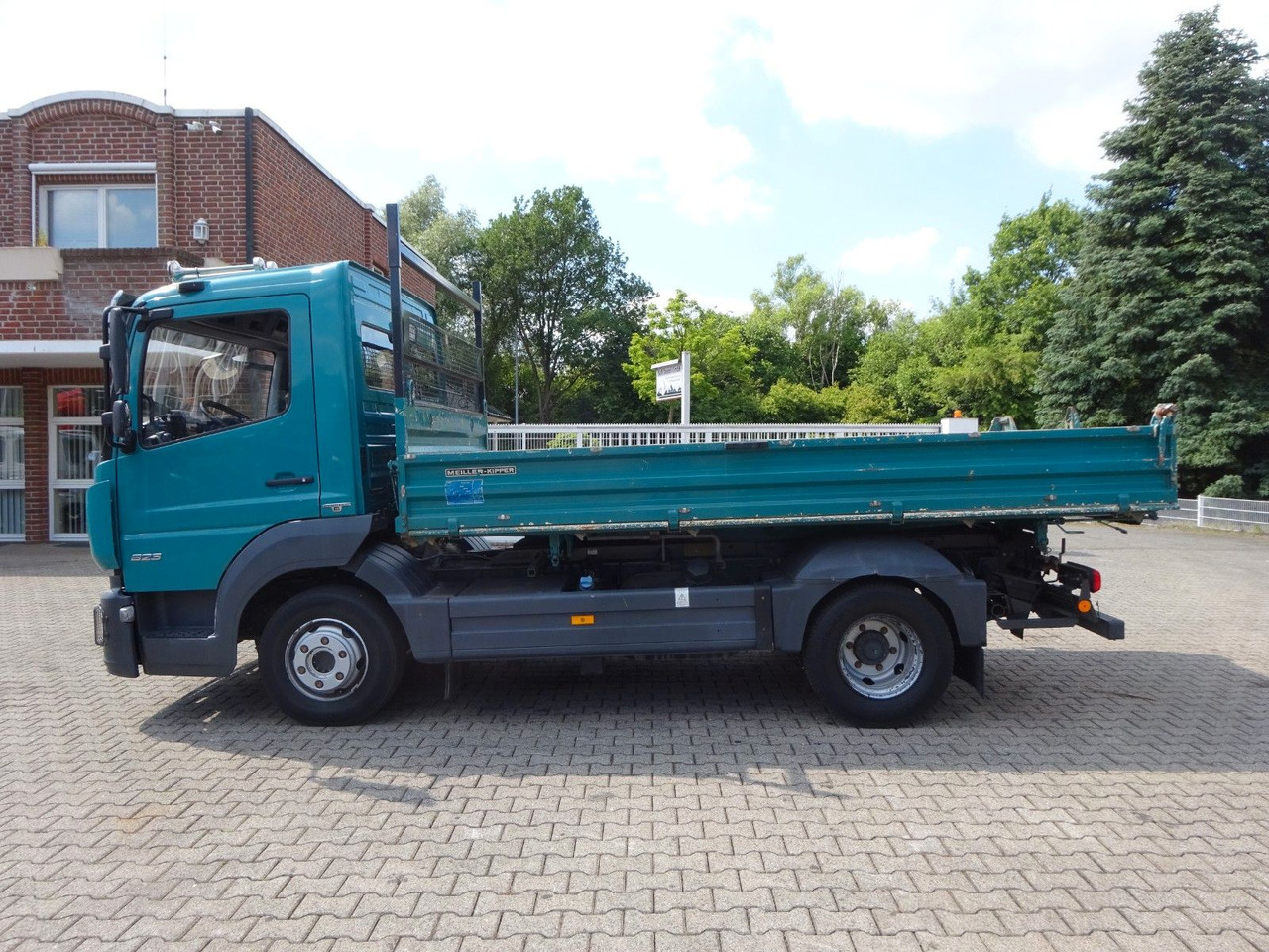 Mercedes-Benz 823 Atego MEILLER 3Skipper 4x2 - Carrinha basculante: foto 4 Mercedes-Benz 823 Atego MEILLER 3Skipper 4x2 - Carrinha basculante: foto 4
