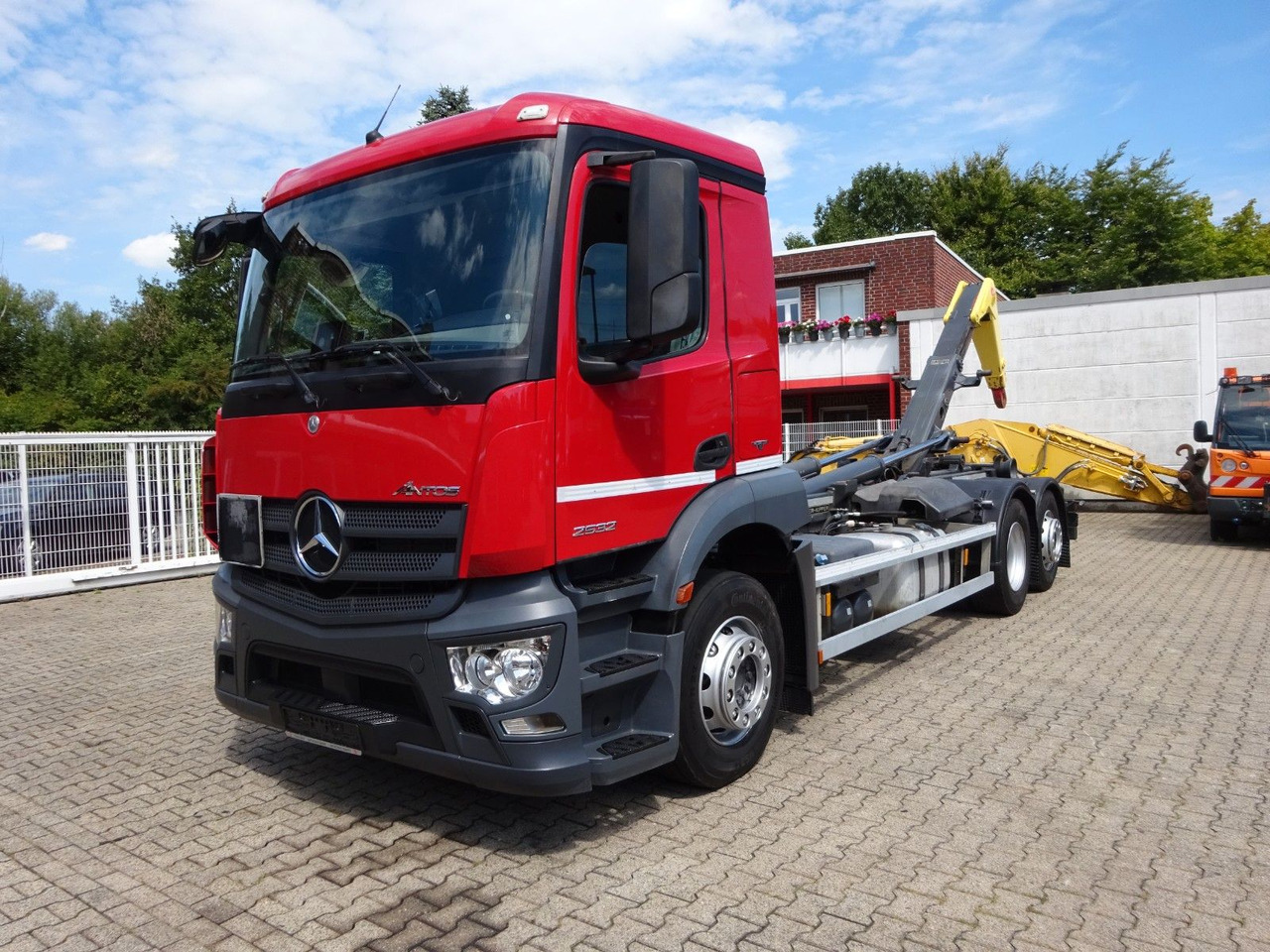 Mercedes-Benz Antos 2532 MEILLER Abroller Lift+Lenkachse 6x2 - Camião polibenne: foto 1 Mercedes-Benz Antos 2532 MEILLER Abroller Lift+Lenkachse 6x2 - Camião polibenne: foto 1