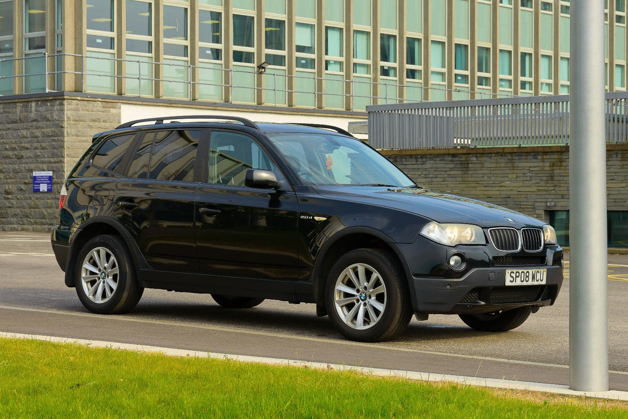 BMW X3 2.0 Diesel 4x4 **RHD** *3 100 € - SUV: foto 1 BMW X3 2.0 Diesel 4x4 **RHD** *3 100 € - SUV: foto 1