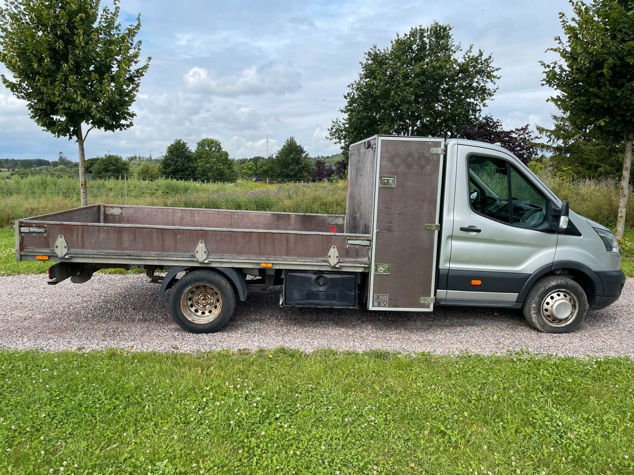 Carrinha de caixa aberta Ford Transit Pritsche 470 L3 Einzelkabine: foto 6 Carrinha de caixa aberta Ford Transit Pritsche 470 L3 Einzelkabine: foto 6