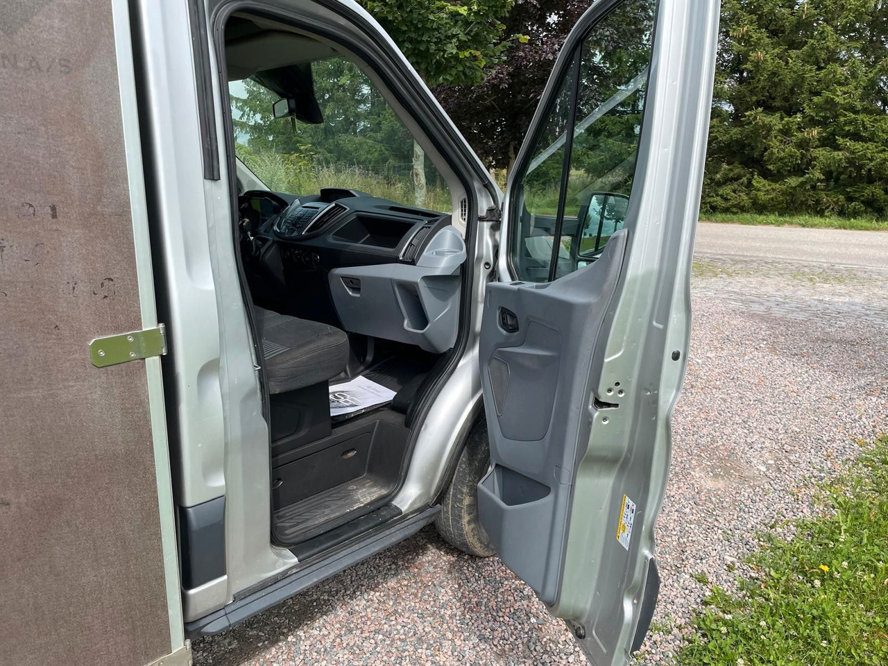 Carrinha de caixa aberta Ford Transit Pritsche 470 L3 Einzelkabine: foto 15 Carrinha de caixa aberta Ford Transit Pritsche 470 L3 Einzelkabine: foto 15