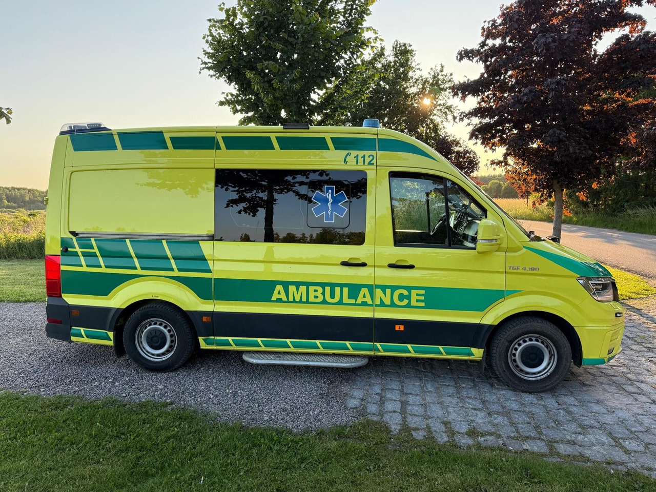 MAN TGE 4.180 Ambulance * 29 800 € netto *RESERVED - Ambulância: foto 4 MAN TGE 4.180 Ambulance * 29 800 € netto *RESERVED - Ambulância: foto 4