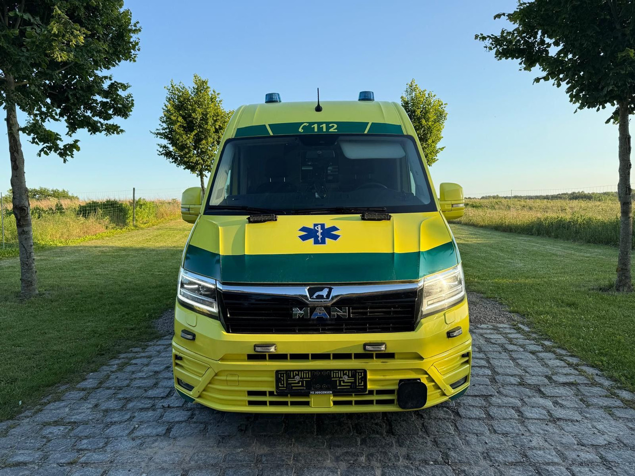 MAN TGE 4.180 Ambulance * 29 800 € netto *RESERVED - Ambulância: foto 3 MAN TGE 4.180 Ambulance * 29 800 € netto *RESERVED - Ambulância: foto 3