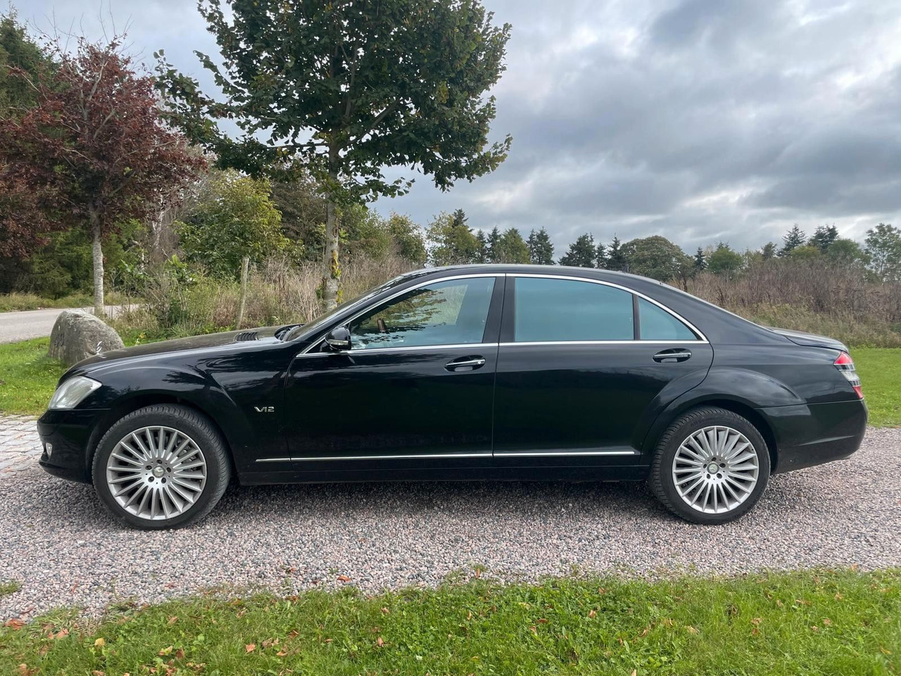Mercedes-Benz S 600 S-Klasse Limousine - Carrinha: foto 2 Mercedes-Benz S 600 S-Klasse Limousine - Carrinha: foto 2