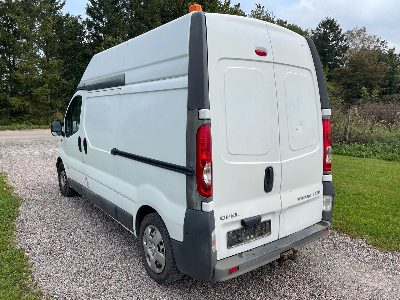 Opel Vivaro 2.0 CDTI L2H2 - Furgão compacto: foto 3 Opel Vivaro 2.0 CDTI L2H2 - Furgão compacto: foto 3