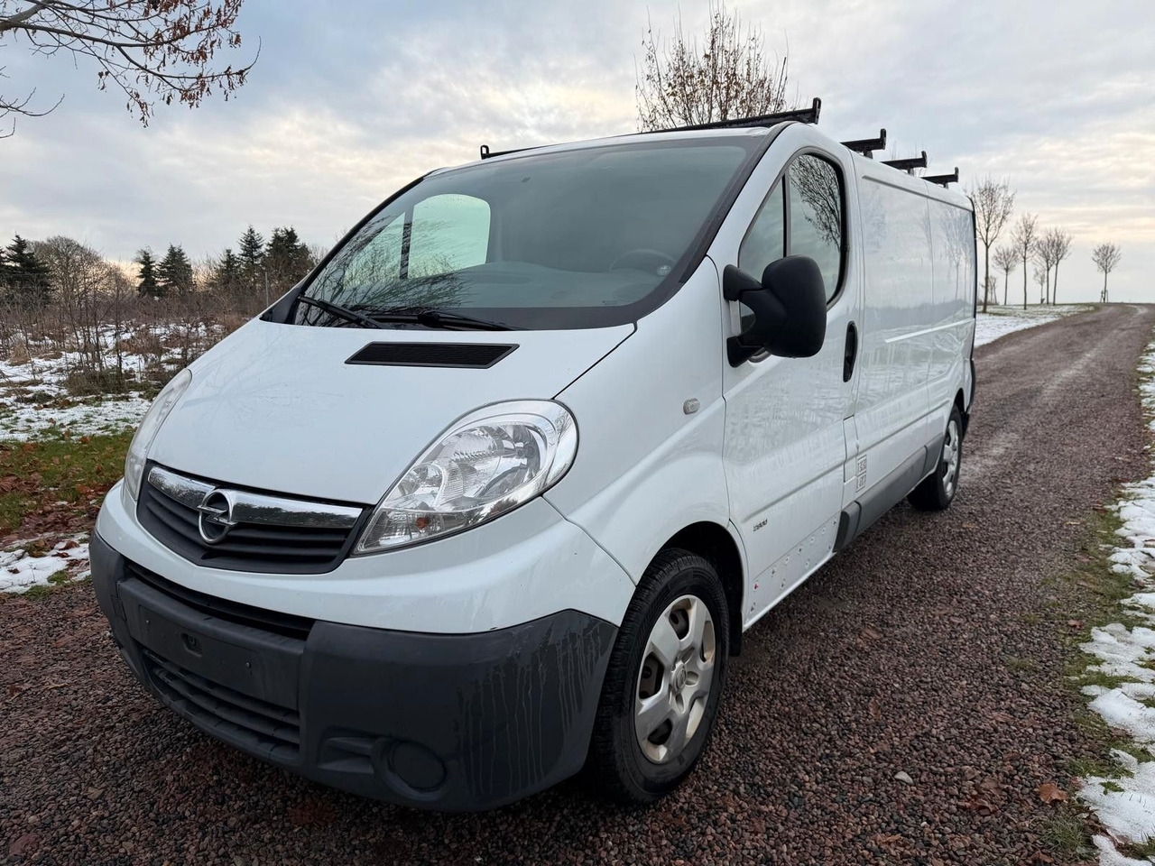 Opel Vivaro 2.0 CDTi *A/C *Long *nur 119000km - Furgão: foto 1 Opel Vivaro 2.0 CDTi *A/C *Long *nur 119000km - Furgão: foto 1