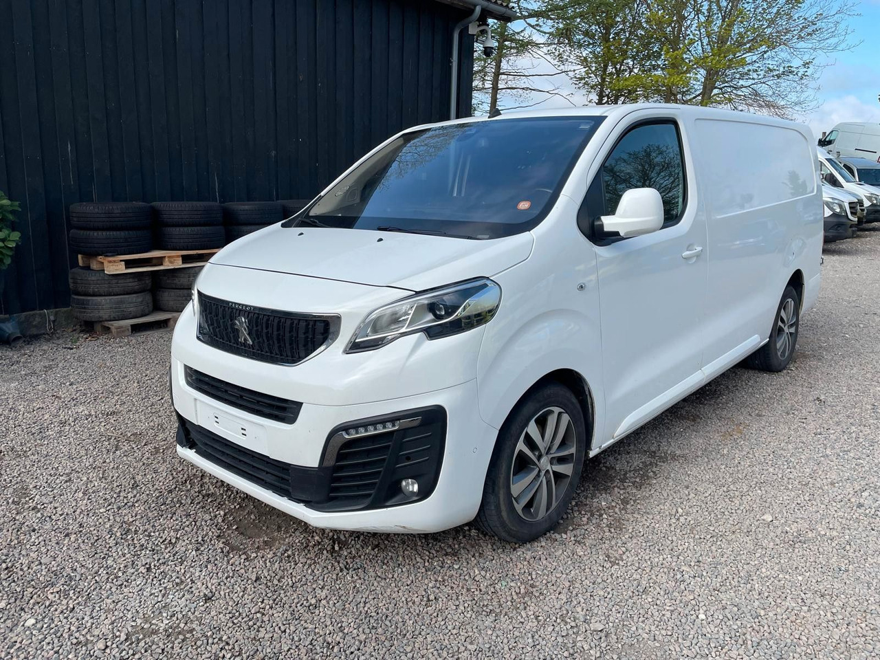 Peugeot Expert Kasten Premium L3 BlueHDi 2,0 *Defect* - Furgão compacto: foto 1 Peugeot Expert Kasten Premium L3 BlueHDi 2,0 *Defect* - Furgão compacto: foto 1