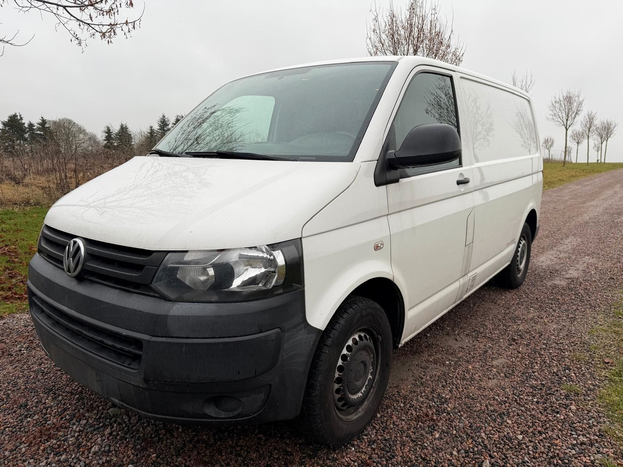Volkswagen T5 Transporter Kasten-Kombi Kasten - Furgão compacto: foto 1 Volkswagen T5 Transporter Kasten-Kombi Kasten - Furgão compacto: foto 1