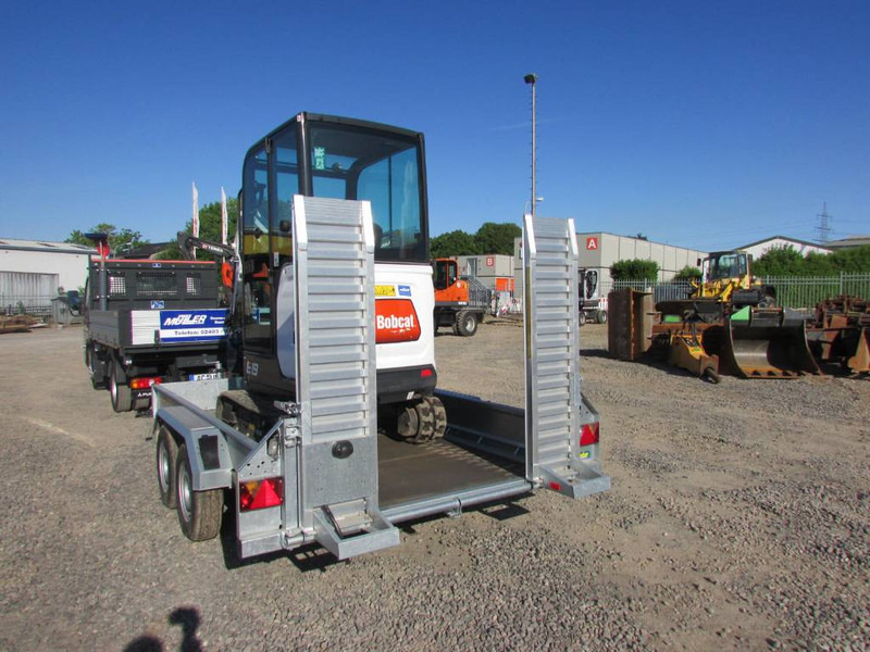 Bobcat E 19 + Anhänger Unsinn 3618-35-14 - Mini escavadeira: foto 4 Bobcat E 19 + Anhänger Unsinn 3618-35-14 - Mini escavadeira: foto 4
