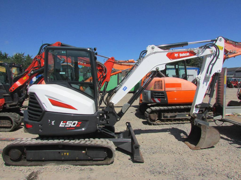 Bobcat E 50z Minibagger 42.500 EUR - Mini escavadeira: foto 1 Bobcat E 50z Minibagger 42.500 EUR - Mini escavadeira: foto 1