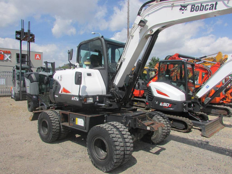 Bobcat E 57 W 37.000 EUR - Escavadeira de rodas: foto 2 Bobcat E 57 W 37.000 EUR - Escavadeira de rodas: foto 2