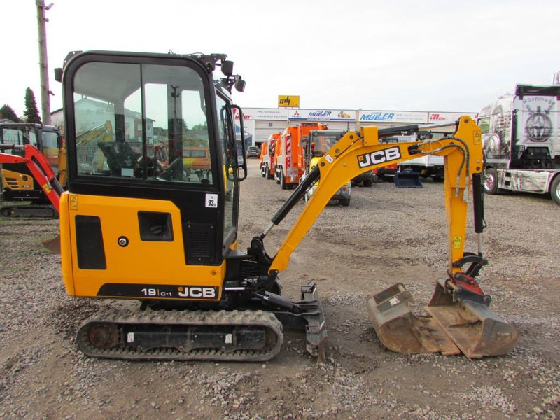 JCB 19 C-1 Minibagger 18.500 EUR - Mini escavadeira: foto 4 JCB 19 C-1 Minibagger 18.500 EUR - Mini escavadeira: foto 4