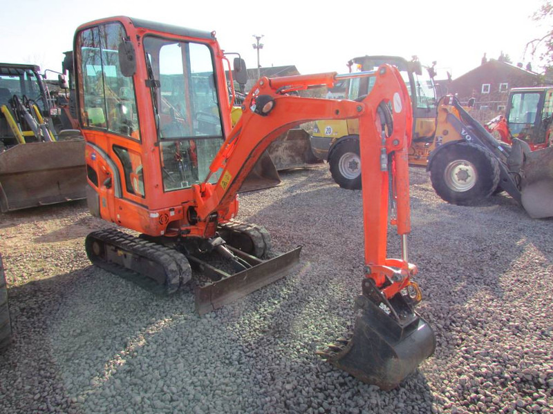 Kubota KX 016-4 Minibagger 14.250 EUR - Mini escavadeira: foto 3 Kubota KX 016-4 Minibagger 14.250 EUR - Mini escavadeira: foto 3