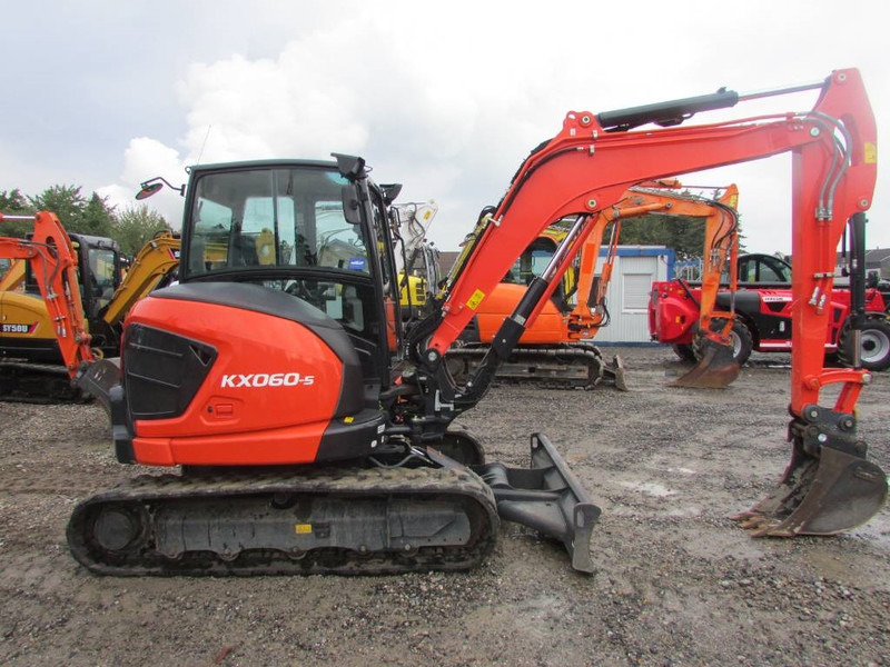 Kubota KX 060-5 Minibagger 49.000 EUR - Mini escavadeira: foto 4 Kubota KX 060-5 Minibagger 49.000 EUR - Mini escavadeira: foto 4
