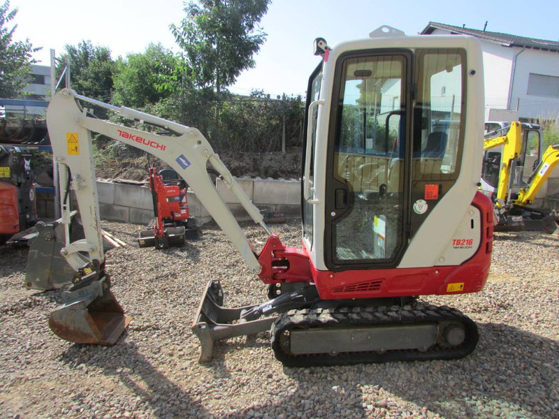Takeuchi TB 216 V0 Minibagger 23.500 EUR - Mini escavadeira: foto 1 Takeuchi TB 216 V0 Minibagger 23.500 EUR - Mini escavadeira: foto 1