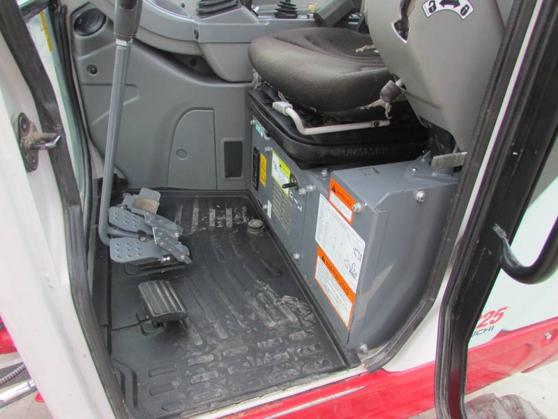 Locação financeira de Takeuchi TB225 V3 Minibagger 32.000 EUR net Takeuchi TB225 V3 Minibagger 32.000 EUR net: foto 7