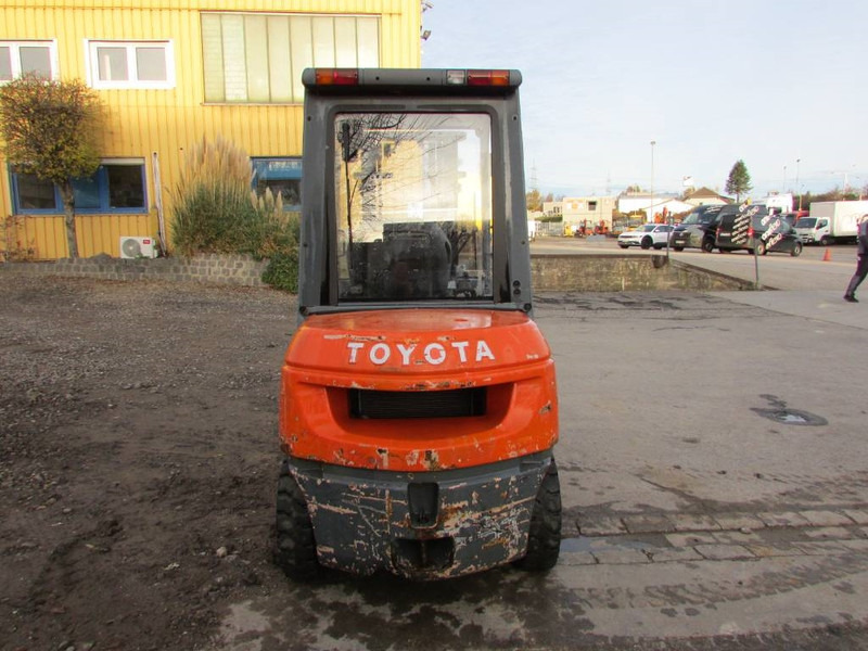 Toyota 62-7 FDF 30 Diesel Gabelstapler 10.500 EUR - Empilhador a diesel: foto 4 Toyota 62-7 FDF 30 Diesel Gabelstapler 10.500 EUR - Empilhador a diesel: foto 4
