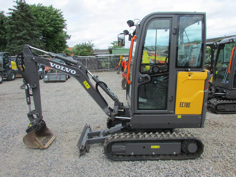 Volvo EC 18 E Minibagger 23.500 EUR - Mini escavadeira: foto 1 Volvo EC 18 E Minibagger 23.500 EUR - Mini escavadeira: foto 1