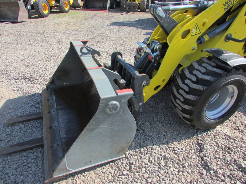 WACKER NEUSON WL 32 Radlader / 39.000 EUR - Pá carregadora de rodas: foto 3 WACKER NEUSON WL 32 Radlader / 39.000 EUR - Pá carregadora de rodas: foto 3