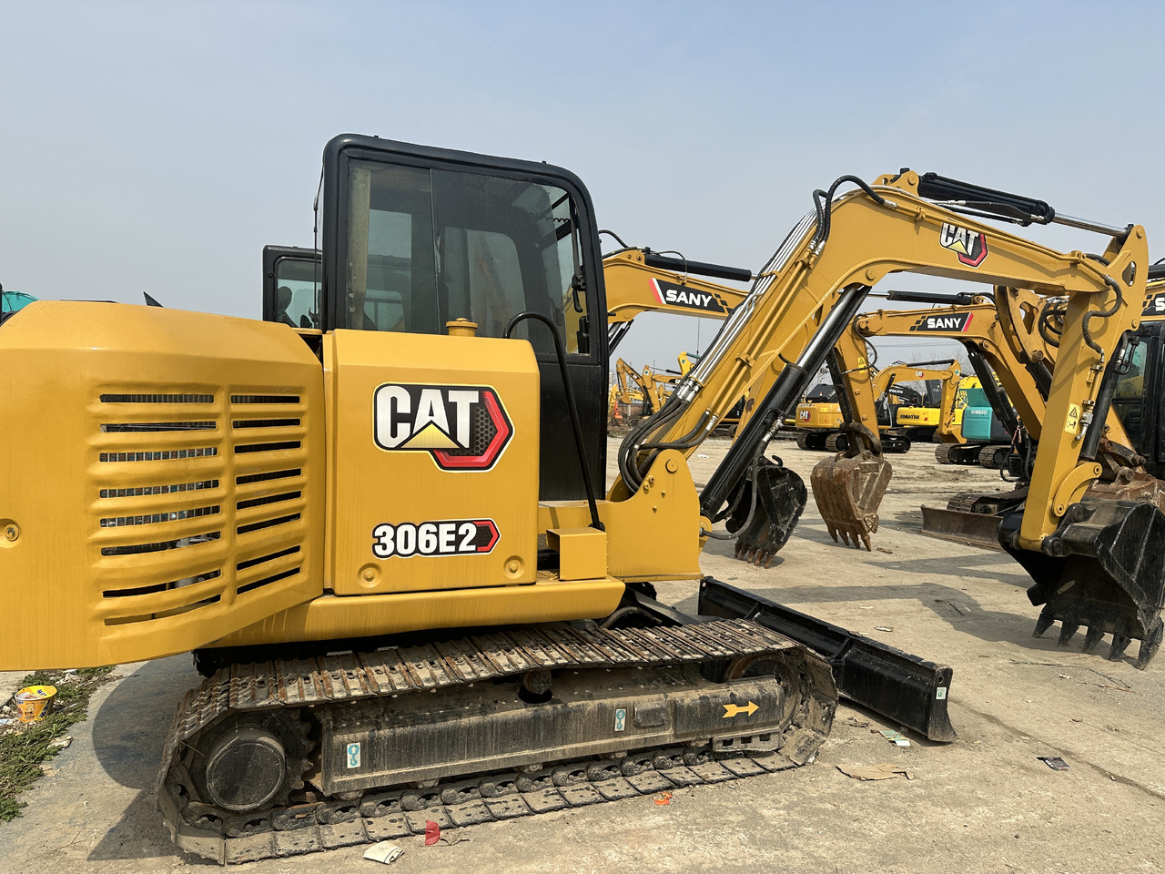 CATERPILLAR 306E2 - Mini escavadeira: foto 1 CATERPILLAR 306E2 - Mini escavadeira: foto 1