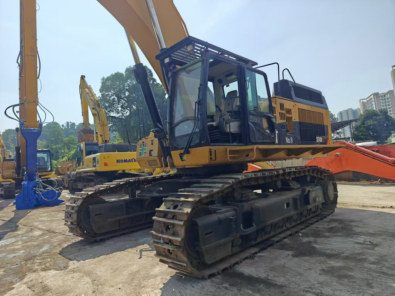CATERPILLAR 374DL - Escavadora de rastos: foto 2 CATERPILLAR 374DL - Escavadora de rastos: foto 2