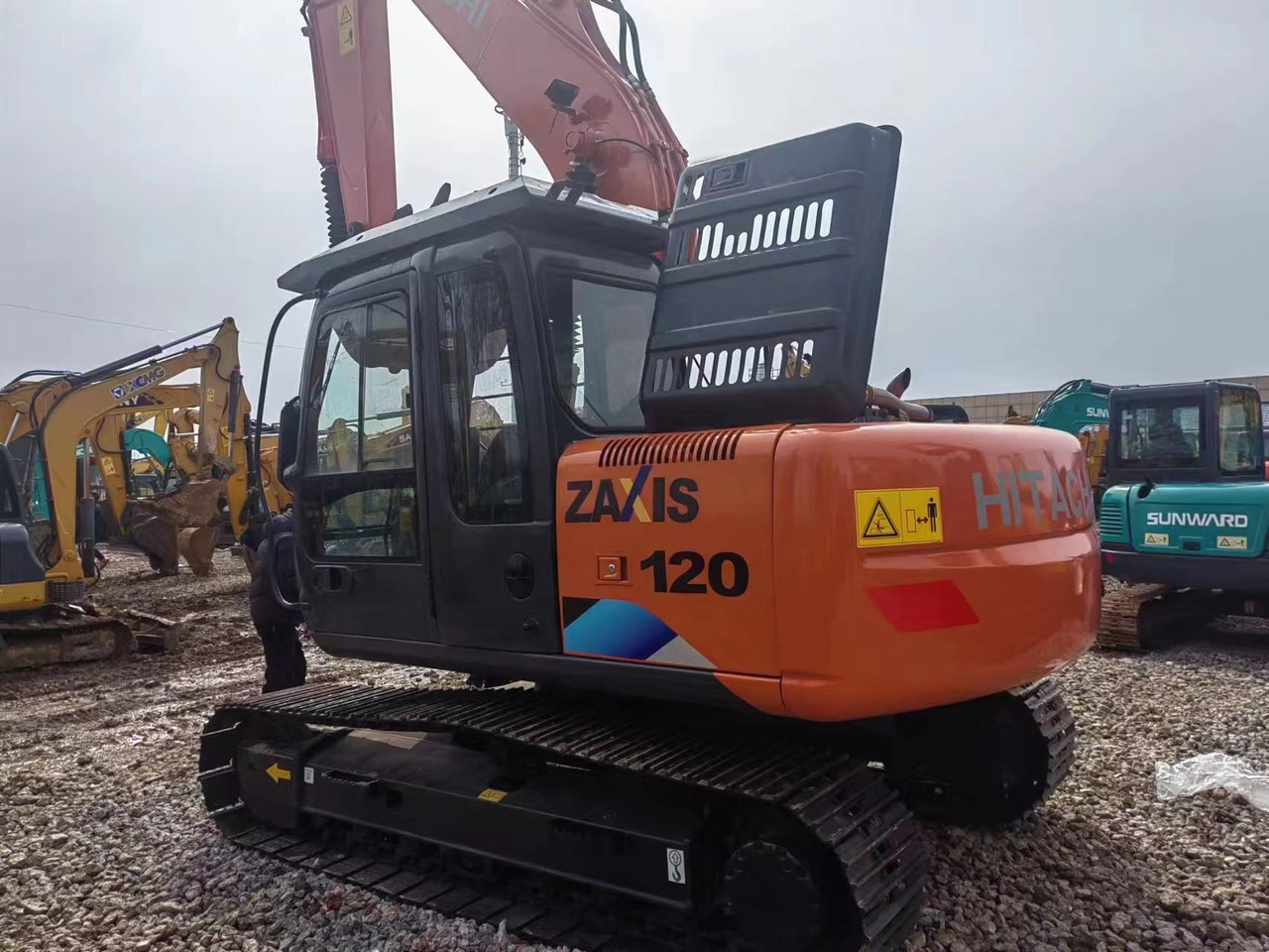 HITACHI ZX120 - Escavadora de rastos: foto 2 HITACHI ZX120 - Escavadora de rastos: foto 2