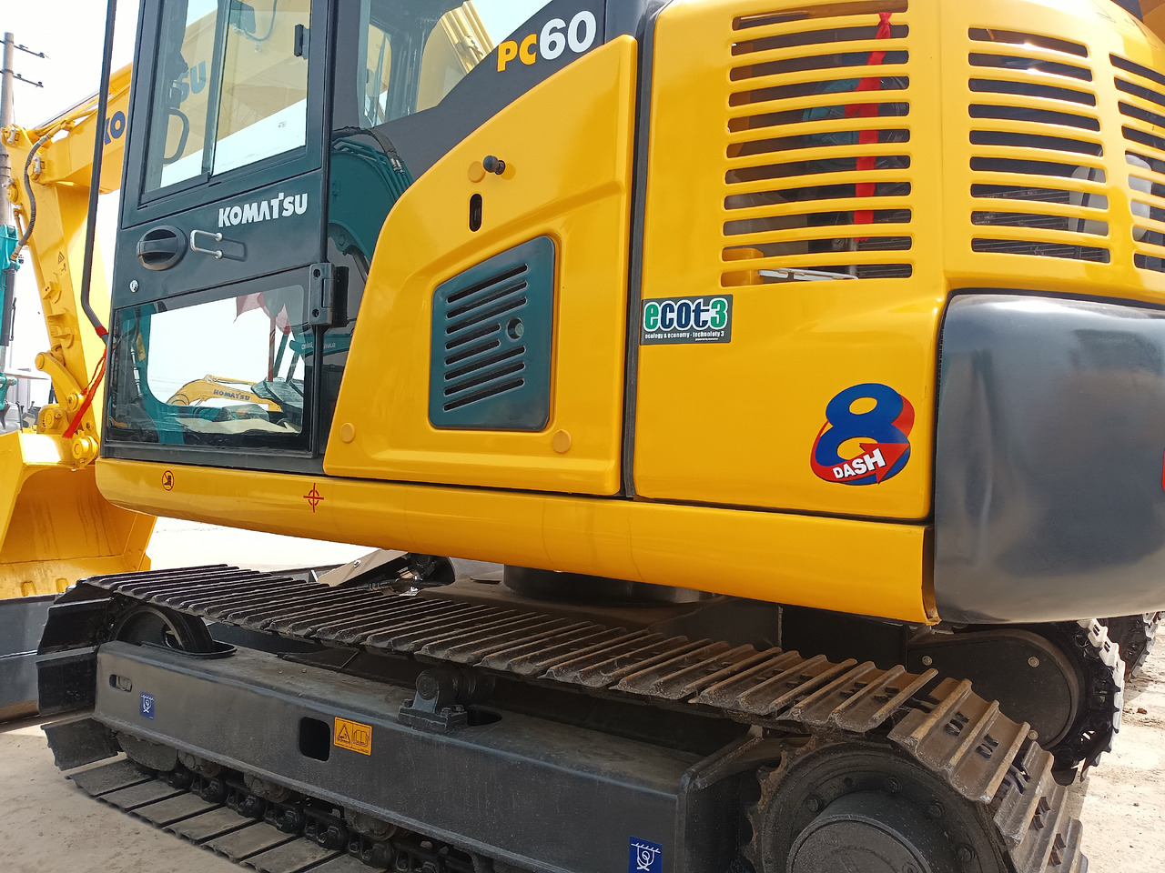 KOMATSU PC60-8 - Escavadora de rastos: foto 5 KOMATSU PC60-8 - Escavadora de rastos: foto 5