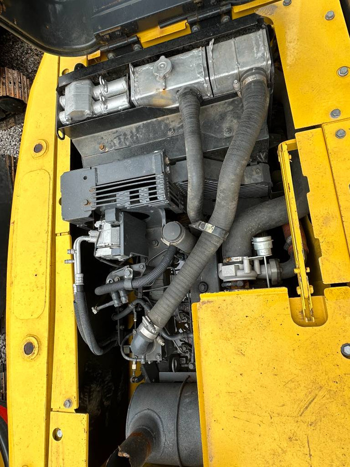 Mini escavadeira Komatsu PC 130: foto 9 Mini escavadeira Komatsu PC 130: foto 9