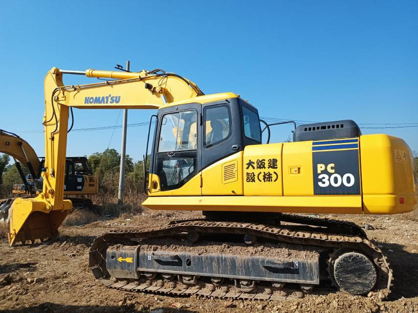 Komatsu PC 300 - Escavadora de rastos: foto 1 Komatsu PC 300 - Escavadora de rastos: foto 1