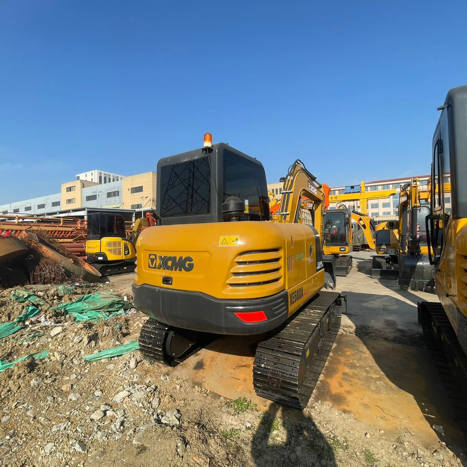 XCMG XE60DA - Mini escavadeira: foto 4 XCMG XE60DA - Mini escavadeira: foto 4