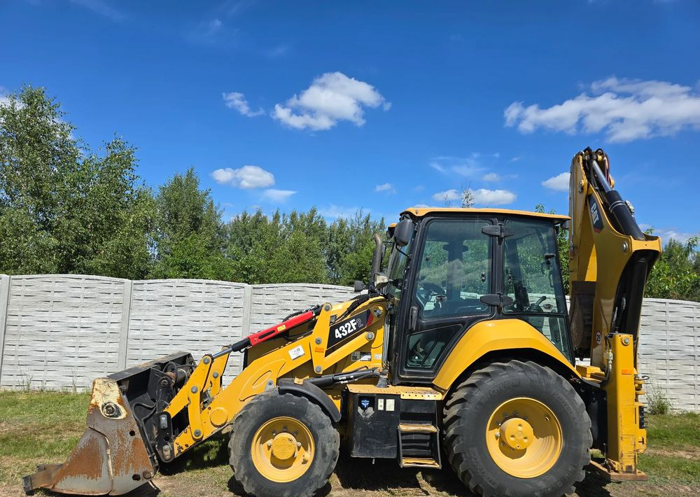 Caterpillar - Retroescavadeira: foto 5 Caterpillar - Retroescavadeira: foto 5