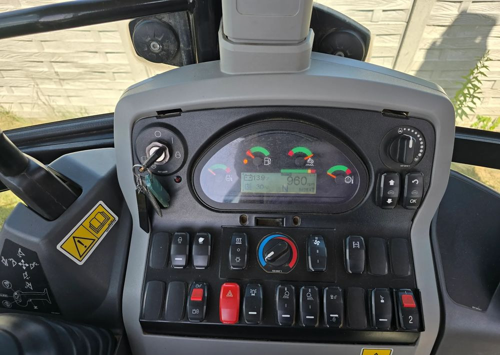 Caterpillar - Retroescavadeira: foto 4 Caterpillar - Retroescavadeira: foto 4