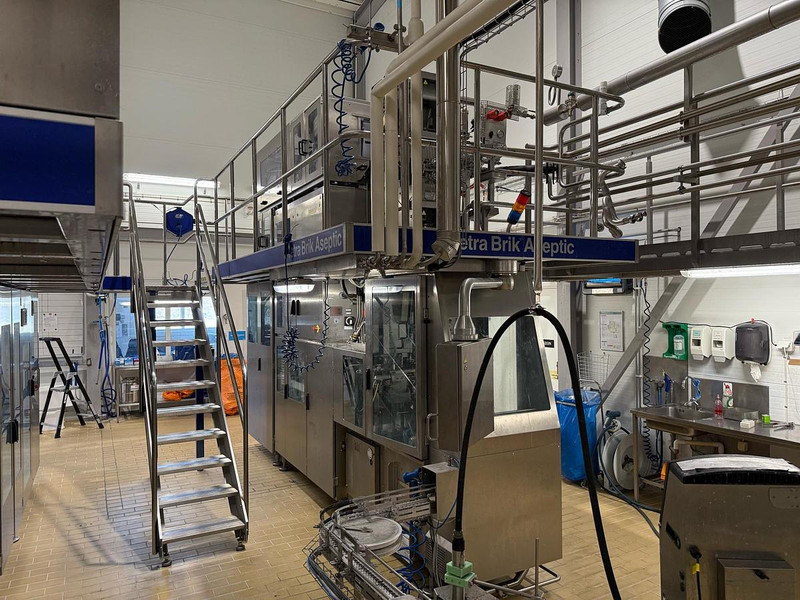 Tetra Pak TBA 19 - Máquina de construção: foto 2 Tetra Pak TBA 19 - Máquina de construção: foto 2
