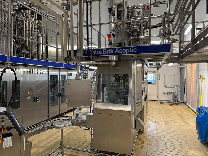 Tetra Pak TBA 19 - Máquina de construção: foto 1 Tetra Pak TBA 19 - Máquina de construção: foto 1