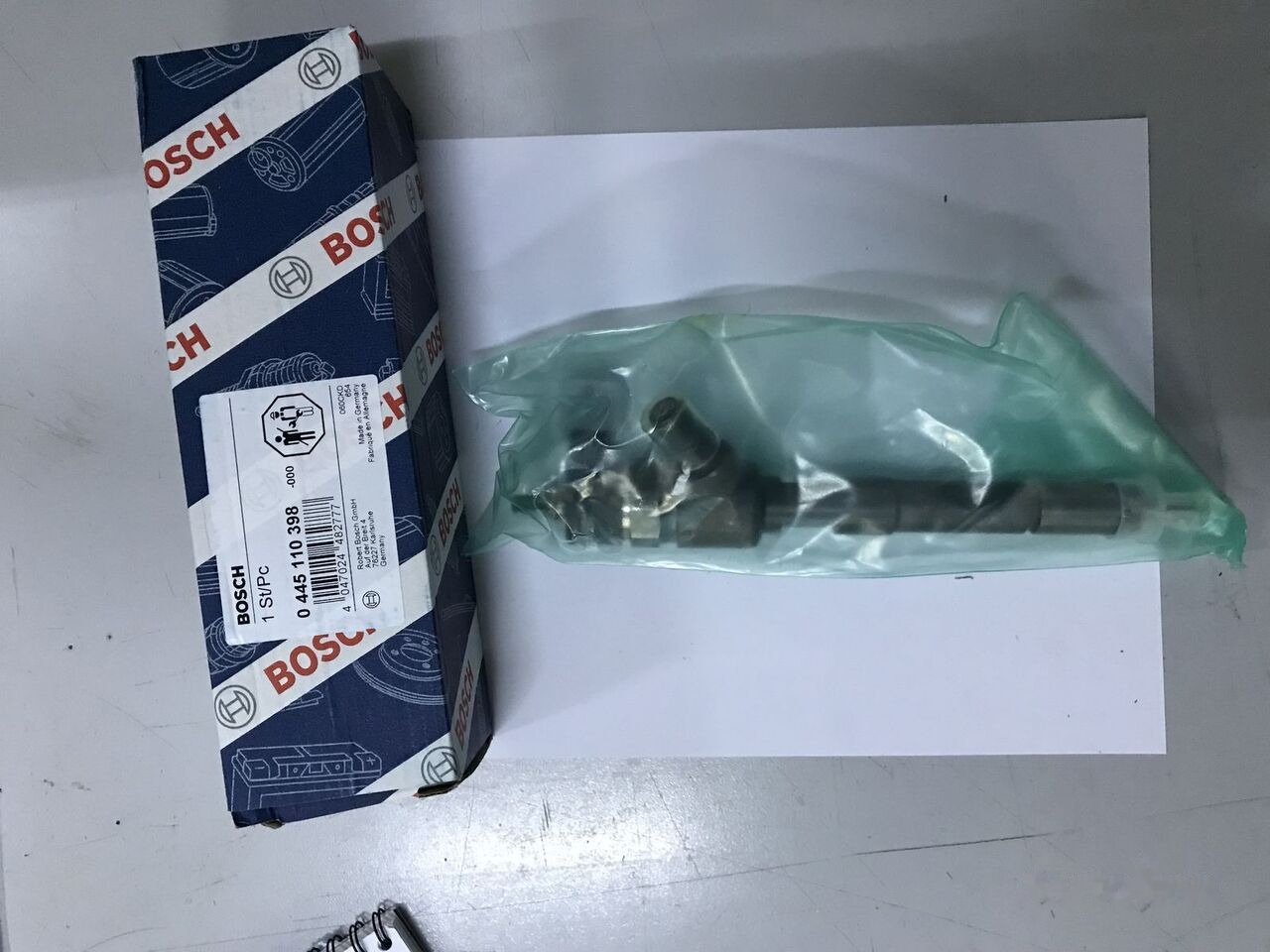 Bosch 2018 5600709499 Renault - Injector para Camião: foto 3 Bosch 2018 5600709499 Renault - Injector para Camião: foto 3