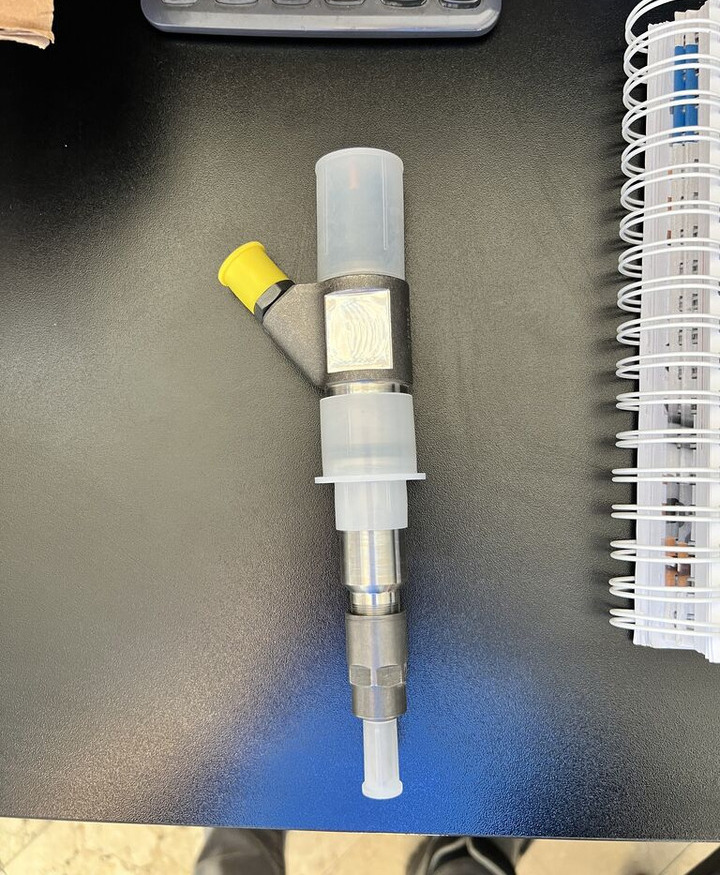 Bosch 2023 0445124014 Bosch 2010-2023 - Injector para Camião: foto 1 Bosch 2023 0445124014 Bosch 2010-2023 - Injector para Camião: foto 1