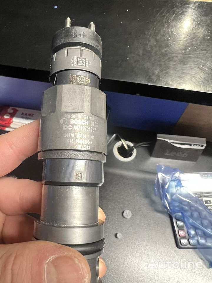 Bosch 2025 A4710701787 Bosch 2018-2025 truck - Injector para Camião: foto 1 Bosch 2025 A4710701787 Bosch 2018-2025 truck - Injector para Camião: foto 1