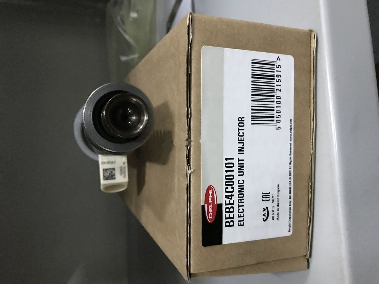 Delphi 2018 20430583 Volvo VOLVO FH SERİES truck - Injector para Camião: foto 1 Delphi 2018 20430583 Volvo VOLVO FH SERİES truck - Injector para Camião: foto 1