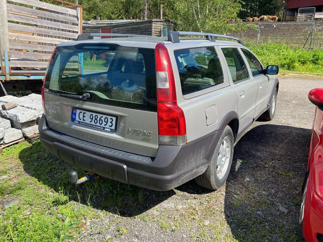 2001 Volvo XC70 EU-GODKJENT (rep.-objekt) - Automóvel: foto 5 2001 Volvo XC70 EU-GODKJENT (rep.-objekt) - Automóvel: foto 5